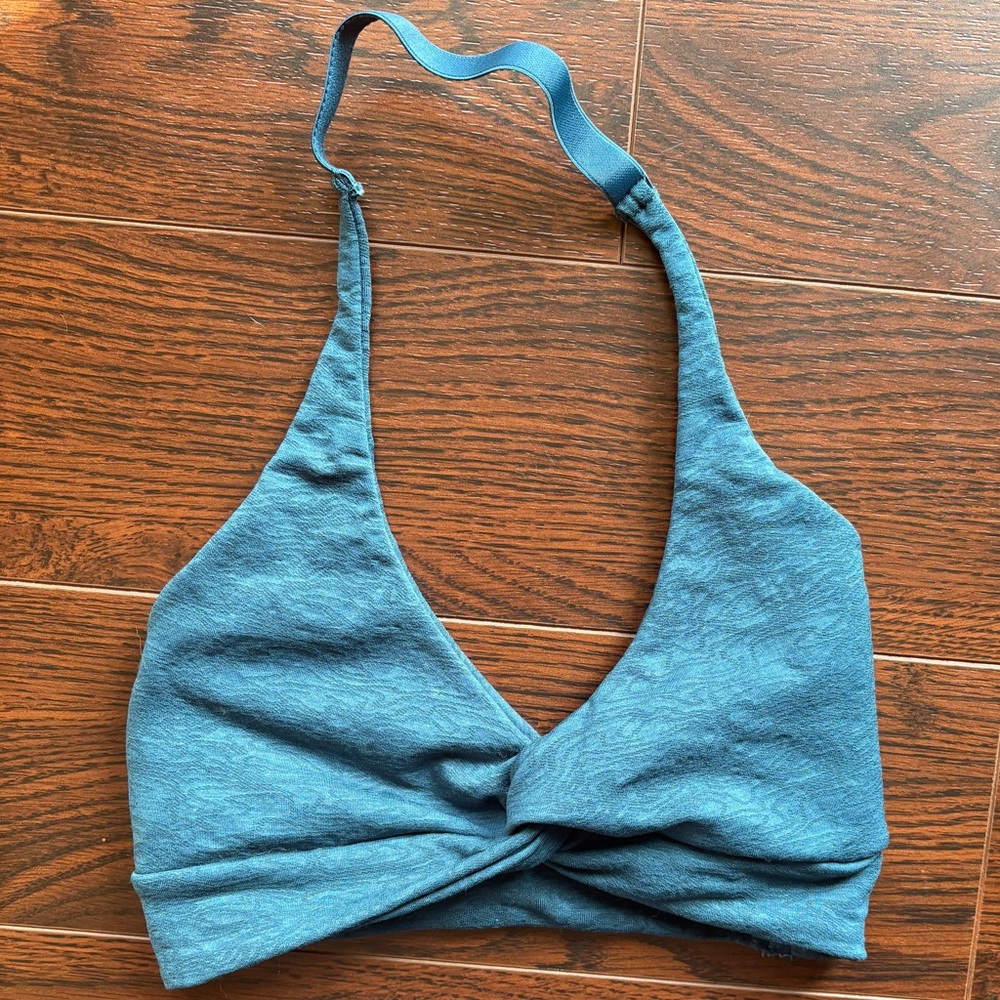 NVGTN sports bra
